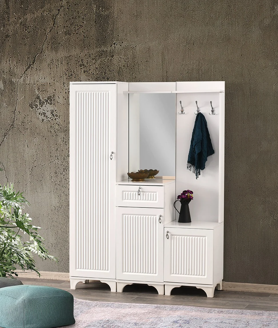HAYAL WHITE CLOAKROOM